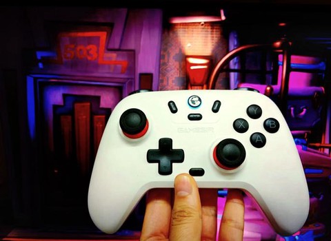 小鸡手柄怎么玩龙之谷